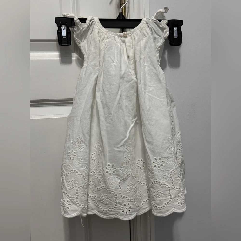 Tahari baby size 18 months white eyelet dress